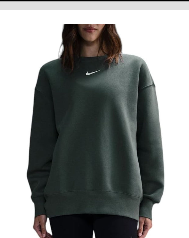 Nike Sportswear Women’s Fleece Phoenix Oversized Crewneck Sweatshirt