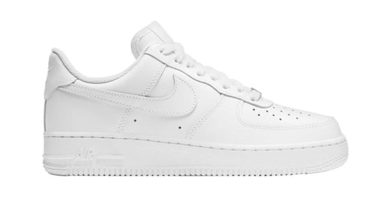 Nike Women’s Air Force 1 07’ shoes